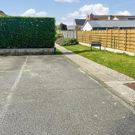 Dom wakacyjny 2 Bedroom Lovely In Westende *