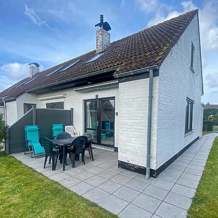 Dom wakacyjny 2 Bedroom Lovely In Westende